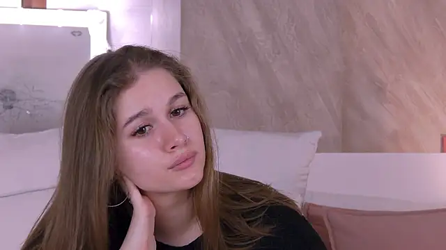 EllieHayes online show from 11.30.25