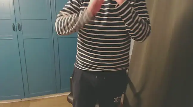 CuteMan33 online show from 12.15.24