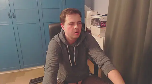 CuteMan33 online show from 12.24.24