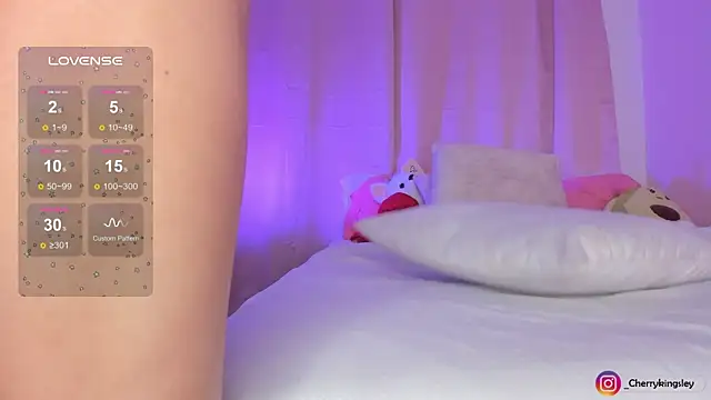  cherrykingsley1 online show from 12.13.24