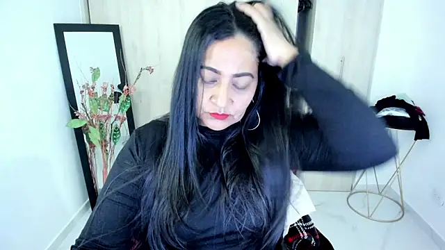 Adele Sweett online show from 05.12.26