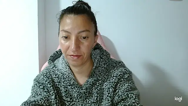 Snapshot of kaybabyhot chatting on 09.29.25 kaybabyhot online show from 09.29.25