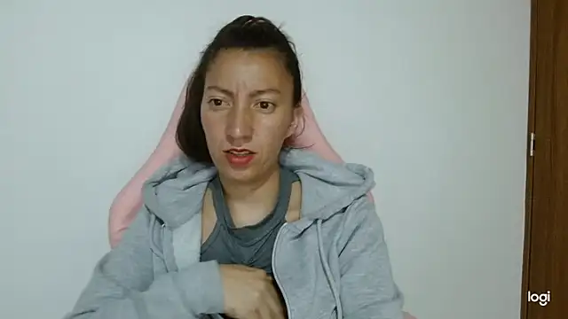 Snapshot of kaybabyhot chatting on 11.01.25 kaybabyhot online show from 11.01.25