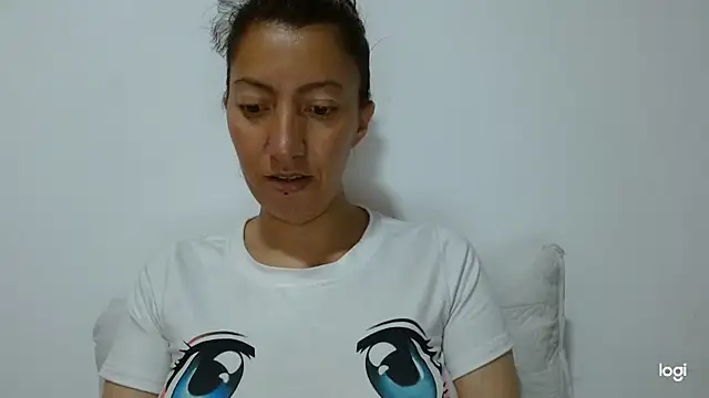 Snapshot of kaybabyhot chatting on 11.25.25 kaybabyhot online show from 11.25.25