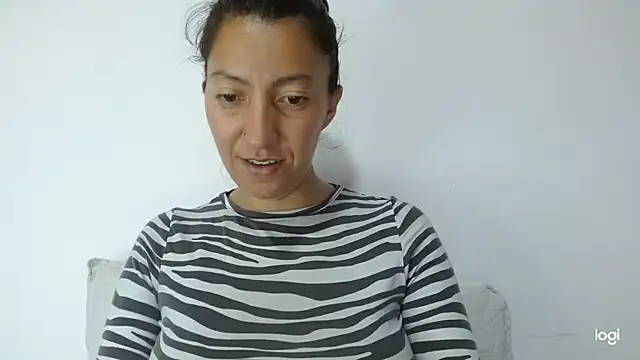 Snapshot of kaybabyhot chatting on 11.29.25 kaybabyhot online show from 11.29.25