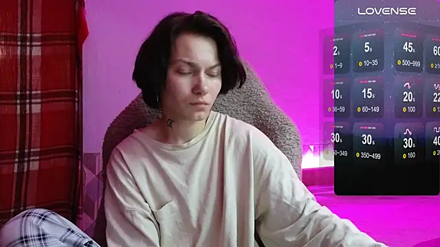 esajukyy online show from 09.15.25