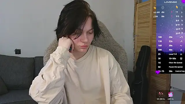 Snapshot of esajukyy chatting on 04.22.26 esajukyy online show from 04.22.26