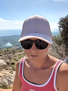 Snapshot of Samira-Summer chatting on 11.03.25 Samira-Summer online show from 11.03.25