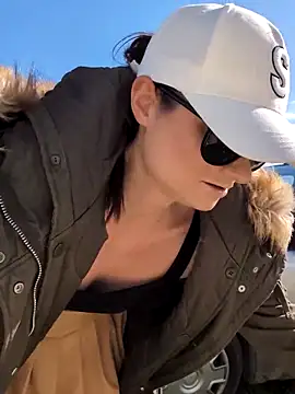 Snapshot of Samira-Summer chatting on 02.02.26 Samira-Summer online show from 02.02.26