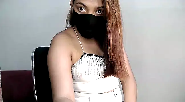 Olivia3 online show from 03.11.25