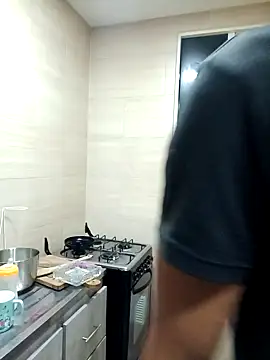 Snapshot of Black_Diamon_ chatting on 12.11.24 Black Diamon online show from 12.11.24