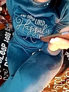 Snapshot of ShadiaStar chatting on 02.03.25 ShadiaStar online show from 02.03.25