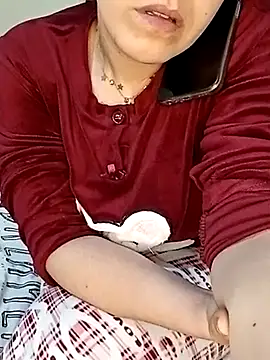 Snapshot of ShadiaStar chatting on 03.03.25 ShadiaStar online show from 03.03.25