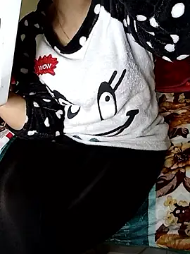 Snapshot of ShadiaStar chatting on 01.10.26 ShadiaStar online show from 01.10.26