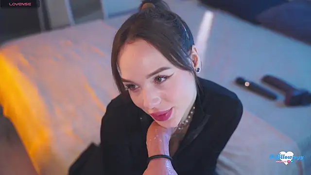 Bllowjoyy online show from 10.02.25