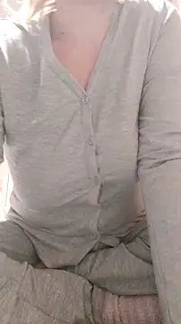 Snapshot of houy111111 chatting on 11.27.25 houy111111 online show from 11.27.25