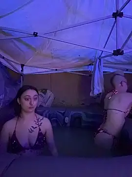 Snapshot of Stonermama666420 chatting on 02.02.26 Stonermama666420 online show from 02.02.26