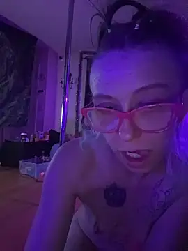 Snapshot of Stonermama666420 chatting on 02.10.26 Stonermama666420 online show from 02.10.26