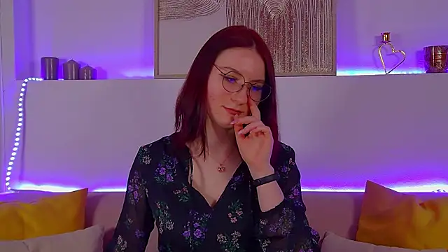 VictoriaArdern online show from 03.16.25