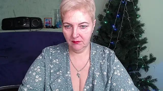 Sandra Snow online show from 12.26.24