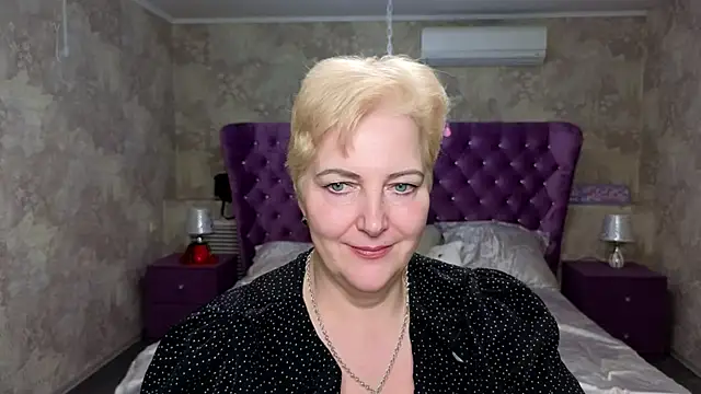 Sandra Snow online show from 02.01.25