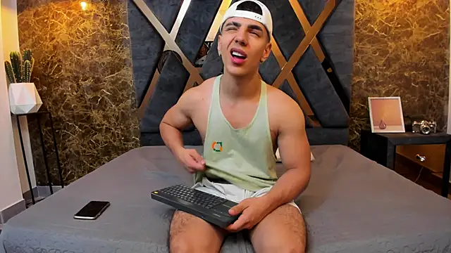 Flynn Riider online show from 01.29.25