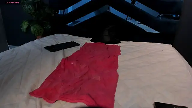 Flynn Riider online show from 03.20.25