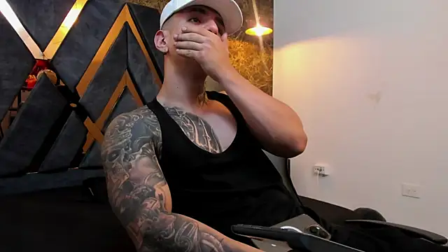 Flynn Riider online show from 11.02.25