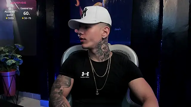 Flynn Riider online show from 03.07.26