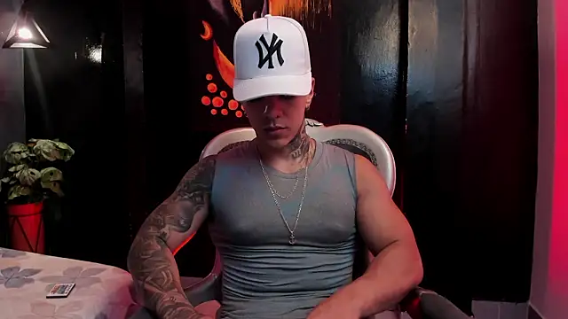 Flynn Riider online show from 03.23.26