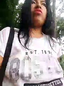 Snapshot of Danna-linyi chatting on 01.12.25 Danna-linyi online show from 01.12.25