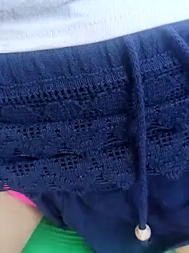 Snapshot of Danna-linyi chatting on 01.29.25 Danna-linyi online show from 01.29.25