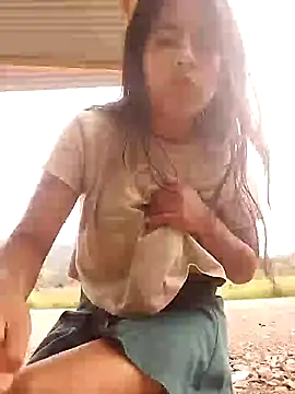 Snapshot of Danna-linyi chatting on 02.01.25 Danna-linyi online show from 02.01.25