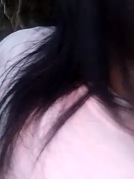 Snapshot of Danna-linyi chatting on 03.06.25 Danna-linyi online show from 03.06.25