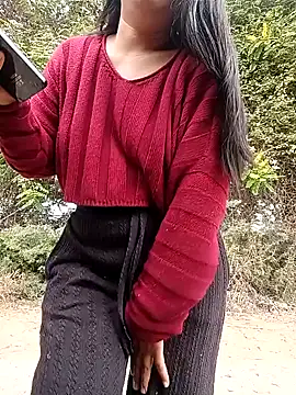 Snapshot of Danna-linyi chatting on 06.28.26 Danna-linyi online show from 06.28.26