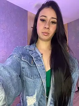 Snapshot of Zoee_t chatting on 11.20.25 Zoee t online show from 11.20.25