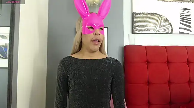  Natassia Dreams online show from 12.27.24