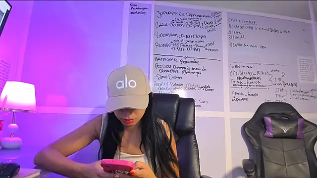 briambrows online show from 01.25.25