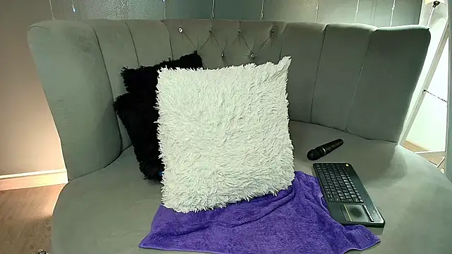 slutty venus online show from 02.04.25