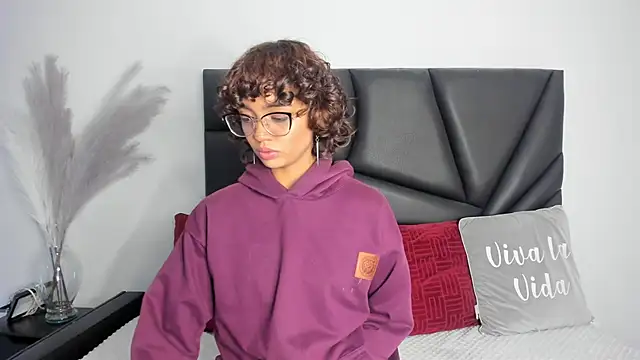 slutty venus online show from 09.24.25