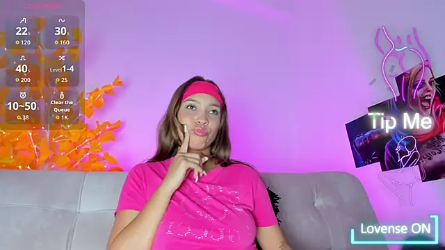 Snapshot of HaleyAmaya chatting on 09.12.25 HaleyAmaya online show from 09.12.25