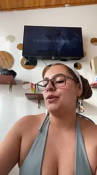 Gabriela-Parker  online show from 02.19.25