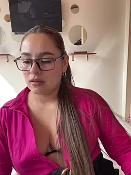 Gabriela-Parker  online show from 03.17.25