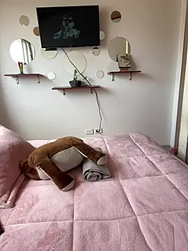 Gabriela-Parker  online show from 03.21.25