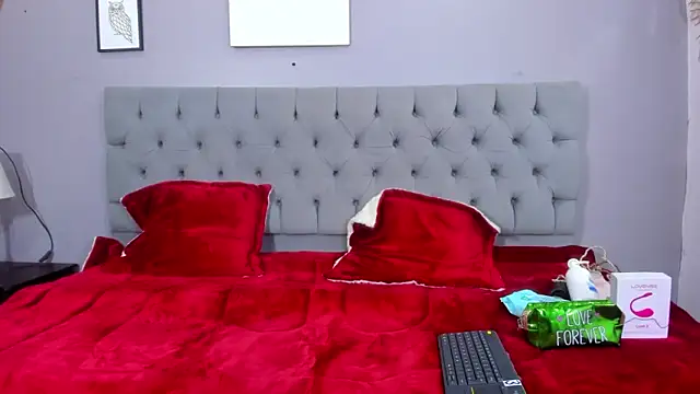 Snapshot of Salome_Whiter chatting on 12.28.24 Salome Whiter online show from 12.28.24