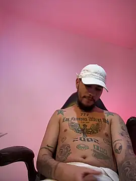 Snapshot of Junihn0 chatting on 11.11.25 Junihn0 online show from 11.11.25