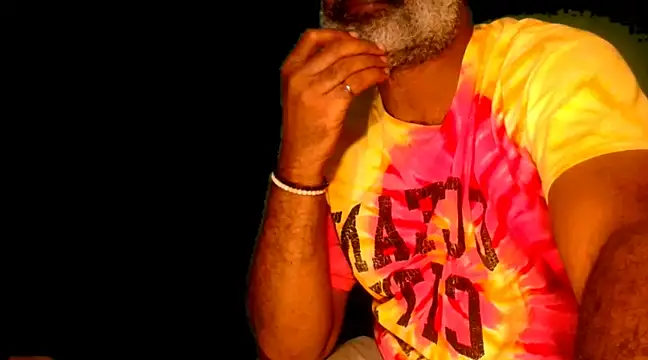 Snapshot of sinnernoir chatting on 01.17.25 sinnernoir online show from 01.17.25