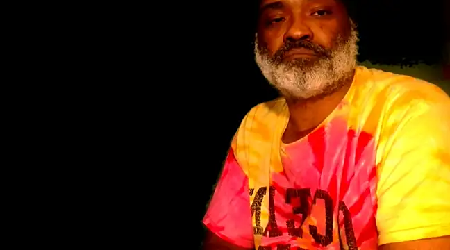 Snapshot of sinnernoir chatting on 01.19.25 sinnernoir online show from 01.19.25