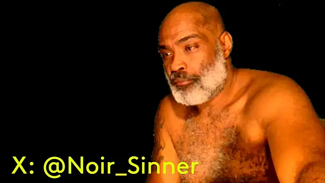 Snapshot of sinnernoir chatting on 01.23.25 sinnernoir online show from 01.23.25