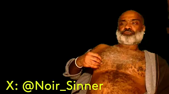 Snapshot of sinnernoir chatting on 02.02.25 sinnernoir online show from 02.02.25